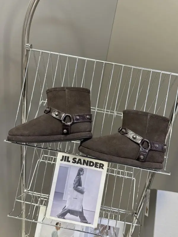 Balenciaga — Ugg boots