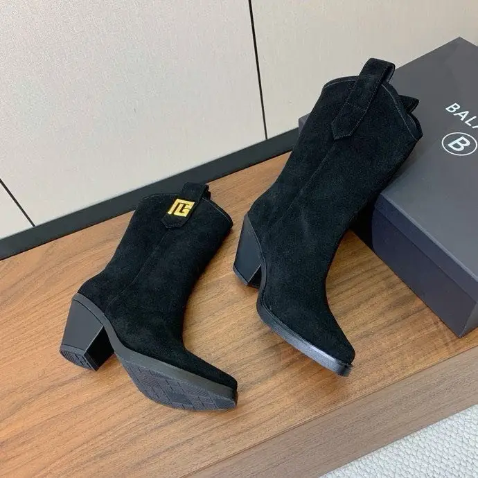 Balmain Ankle boots on high heel — Photo 4