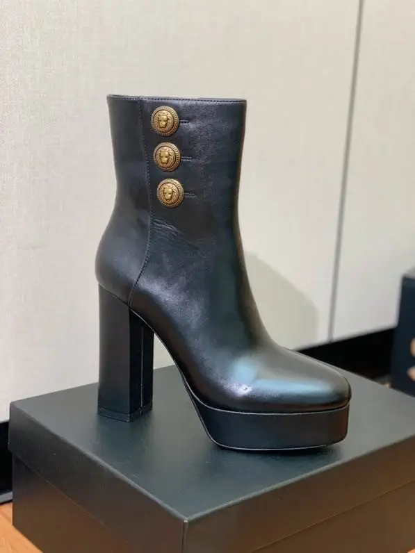 Balmain — Ankle boots on platform and high heel