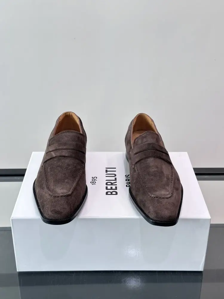 Berluti Classic leather shoes men's — Photo 2