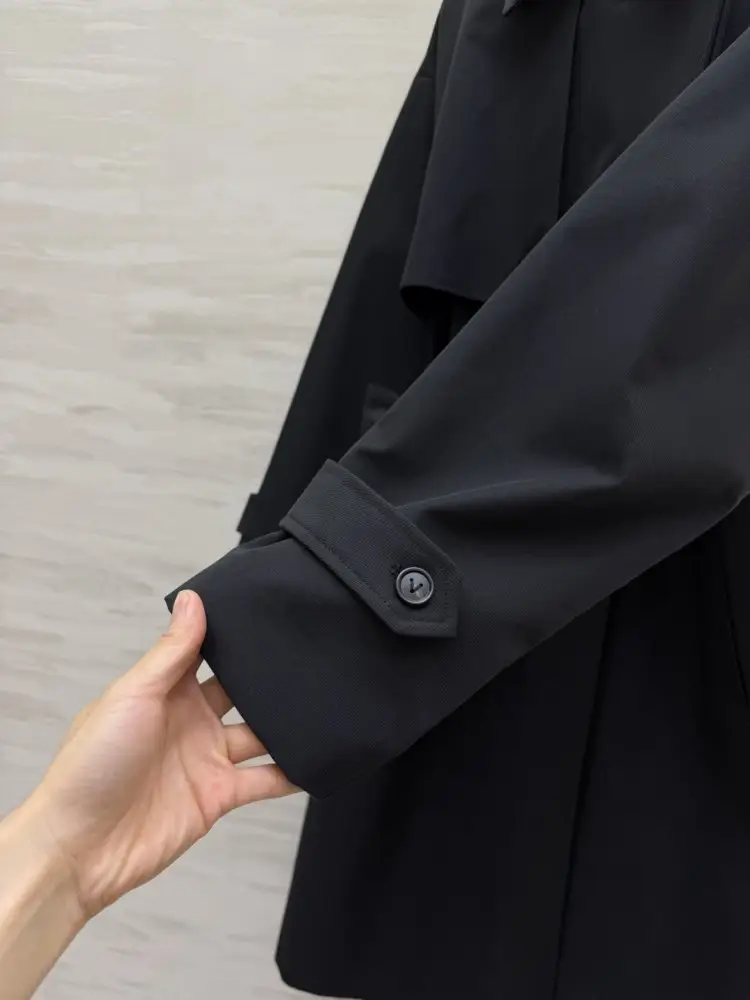 Bottega Veneta A long trench from braided leather collar — Photo 4