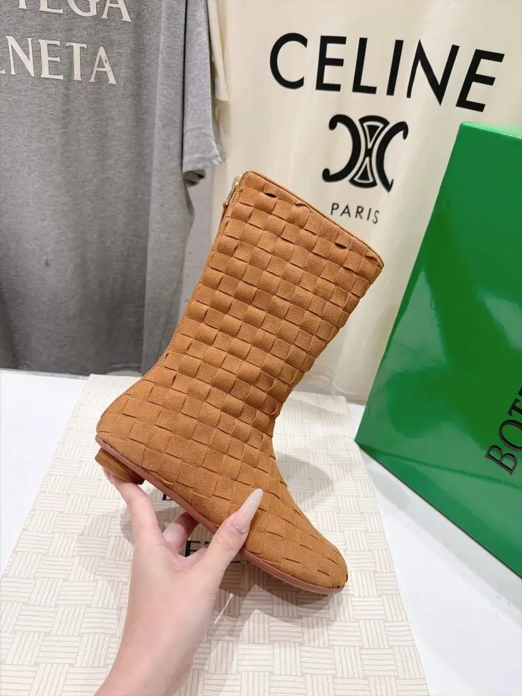 Bottega Veneta Ботильоны BV Atomic на плоской подошве с круглым каблуком — Фото 5