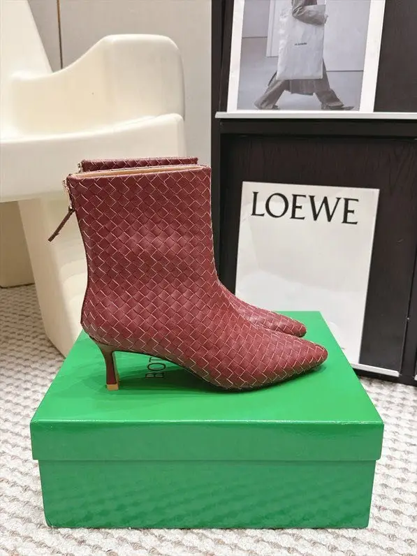 Bottega Veneta — Ботильоны кожаные на каблуке