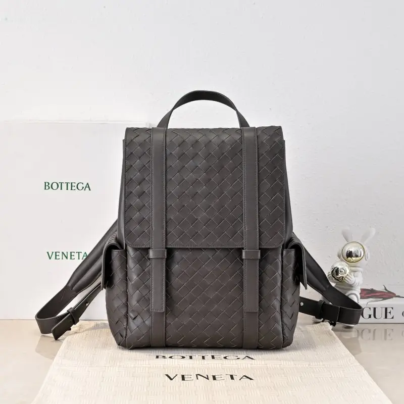 Bottega Veneta — Backpack male Back To School