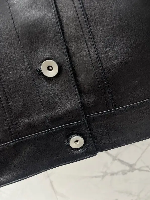Bottega Veneta Куртка шкіряна жіноча — Фото 2
