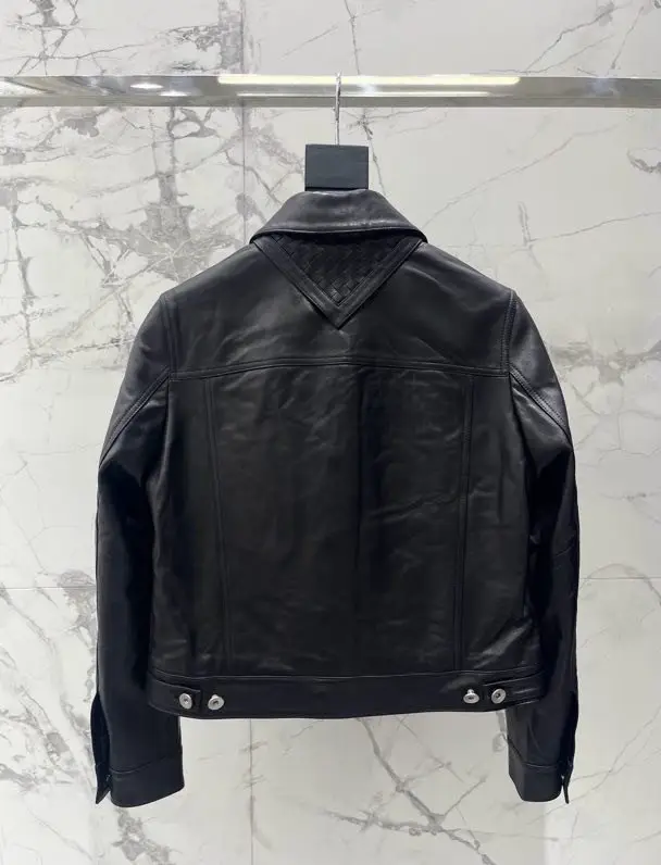 Bottega Veneta Куртка шкіряна жіноча — Фото 4