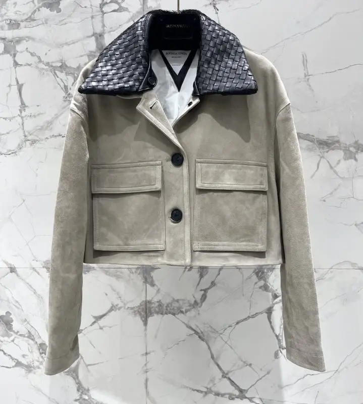 Bottega Veneta Jacket suede women's — Photo 2