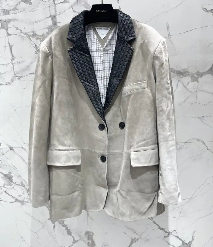 Bottega Veneta Jacket suede women's — Photo 2