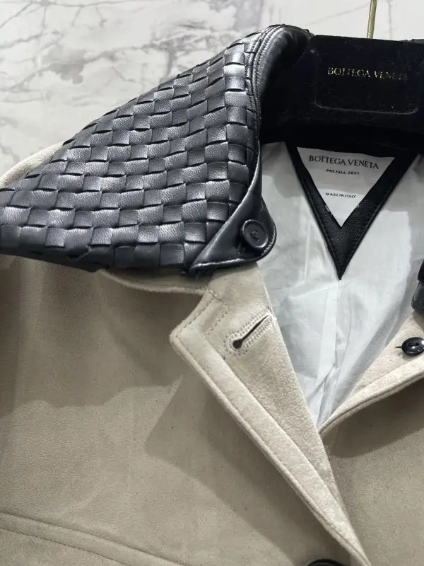 Bottega Veneta Jacket suede women's — Photo 3