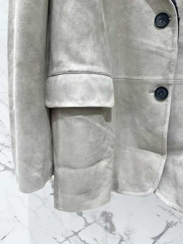 Bottega Veneta Jacket suede women's — Photo 5