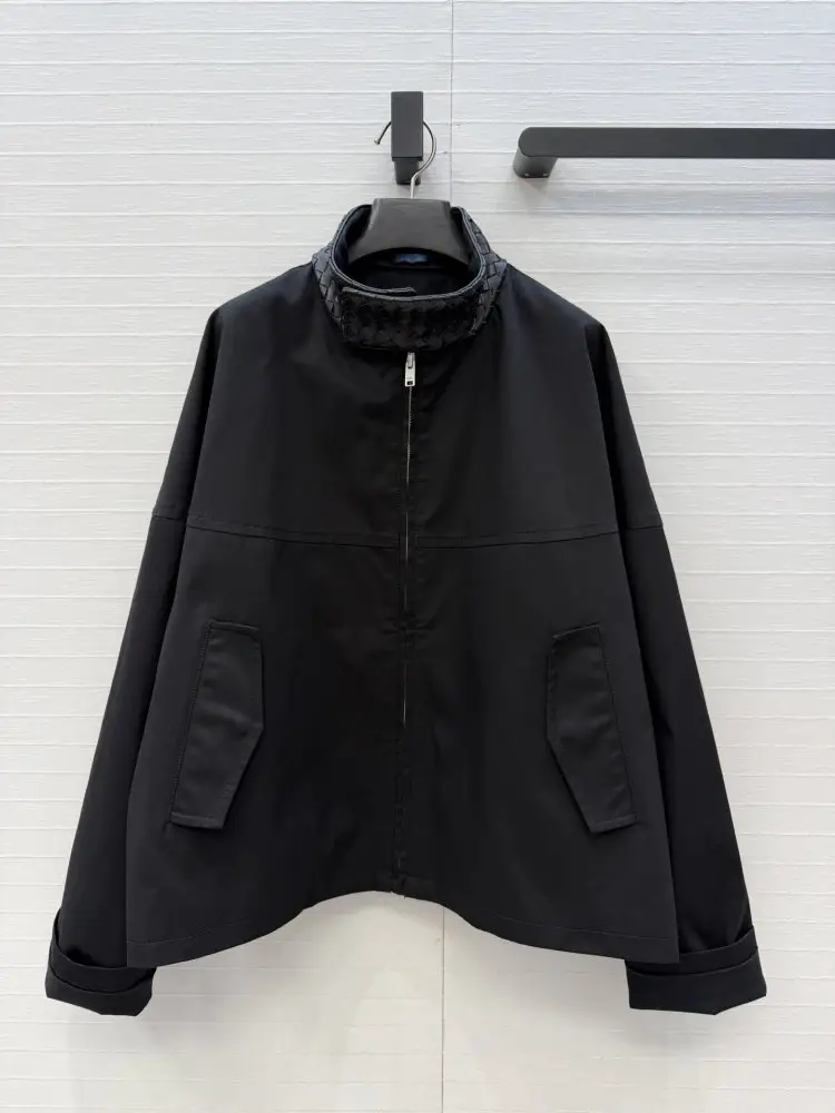 Bottega Veneta — Куртка жіноча