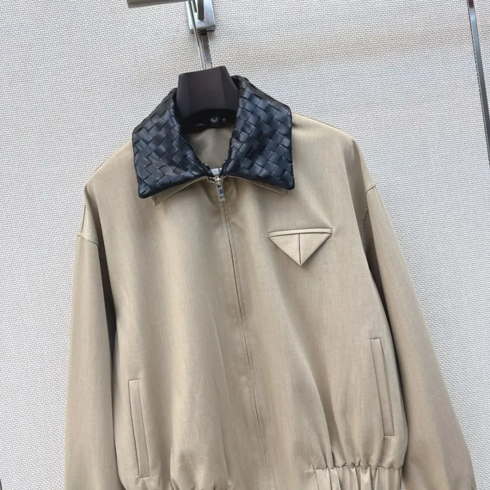 Bottega Veneta Куртка женская — Фото 2