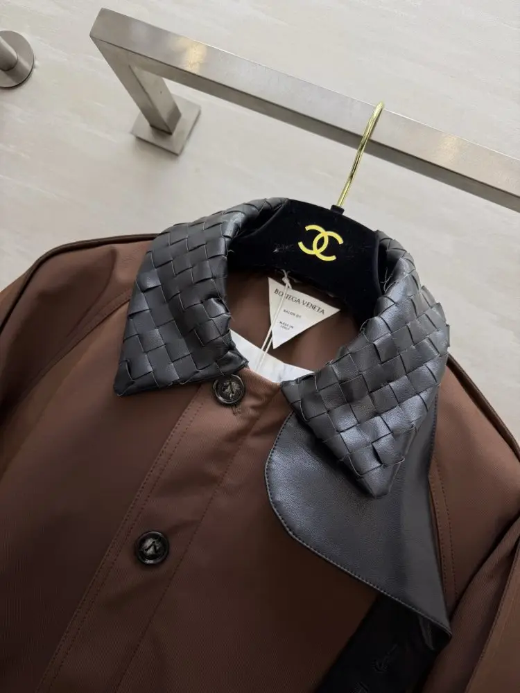 Bottega Veneta Куртка жіноча — Фото 2