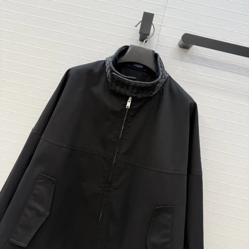 Bottega Veneta Куртка жіноча — Фото 2