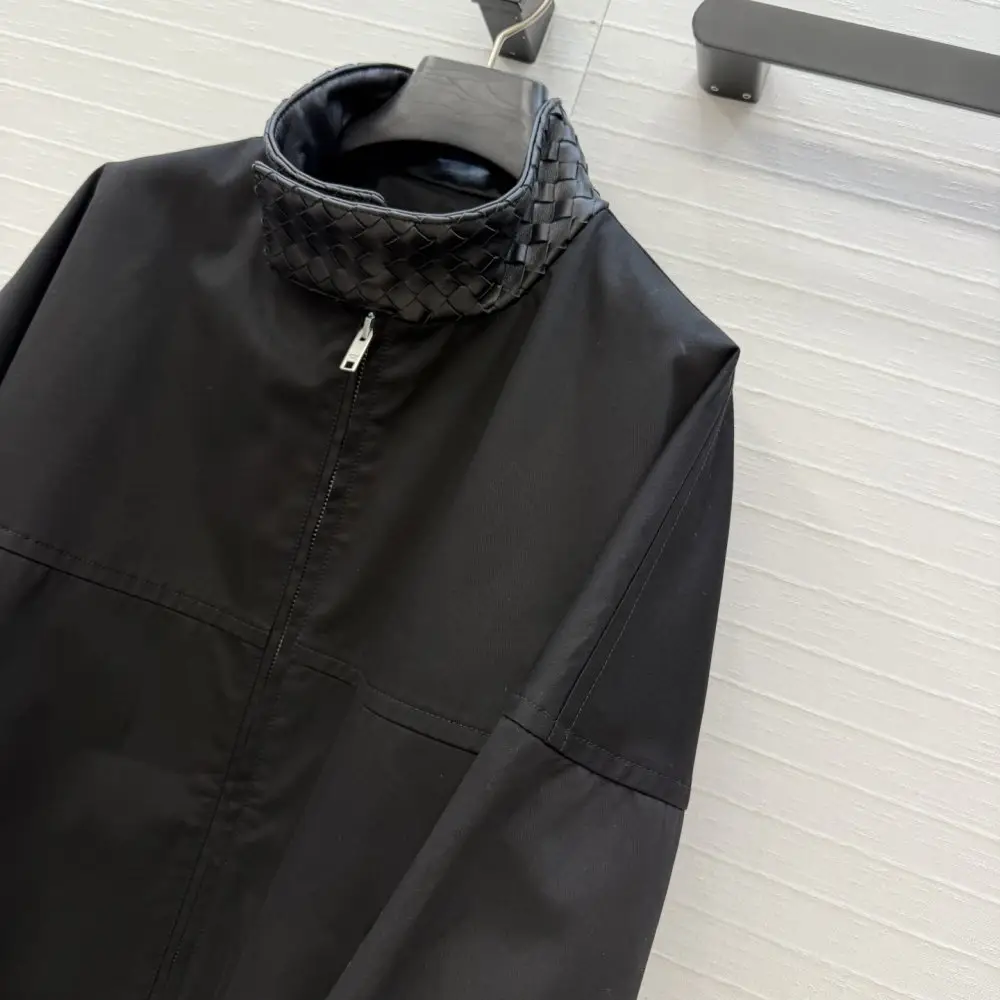 Bottega Veneta Куртка жіноча — Фото 4