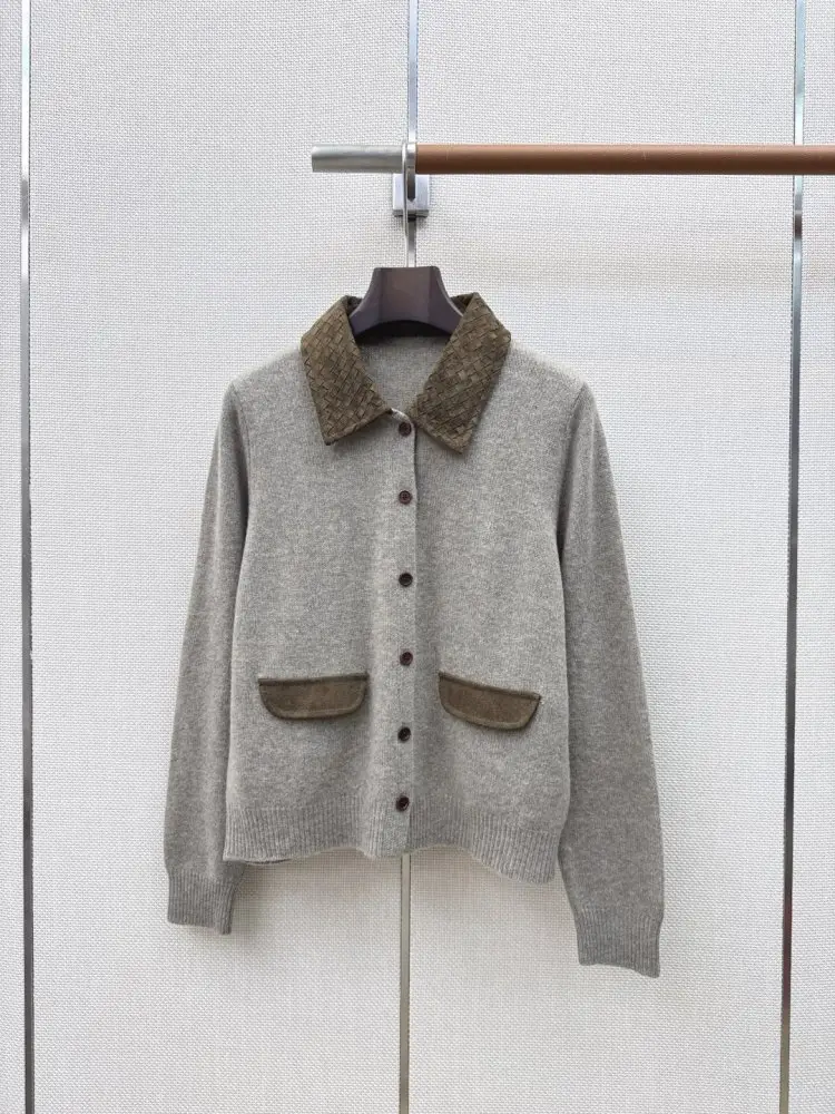 Bottega Veneta — В'язаний кардиган з коміром і довгими рукавами