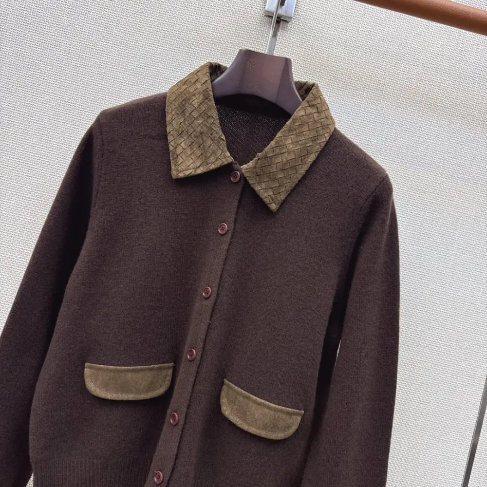 Bottega Veneta Knitted cardigan from collar and long sleeves — Photo 2
