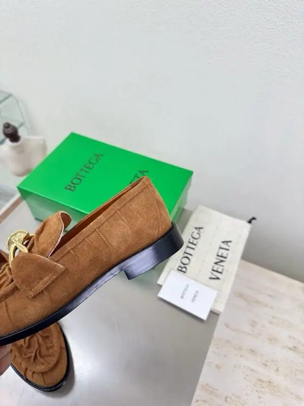 Bottega Veneta Лоферы жіночі — Фото 3