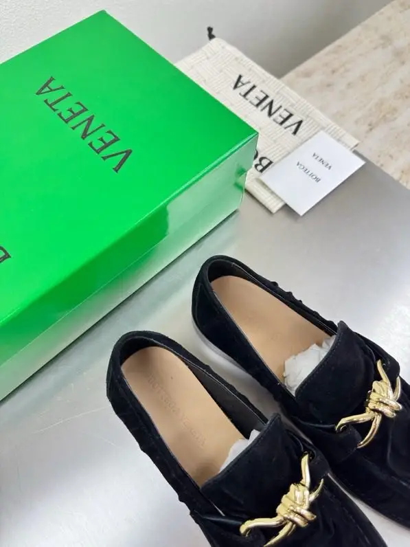 Bottega Veneta Лоферы жіночі — Фото 5