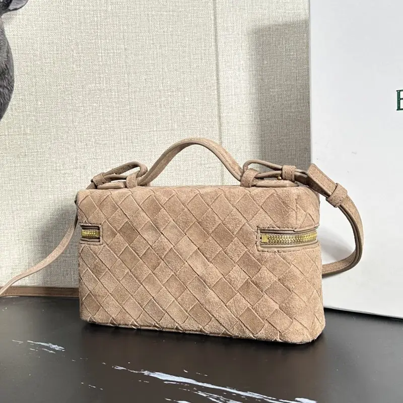 Bottega Veneta Mini-handbag BV Vanity wicker suede 22 cm — Photo 3