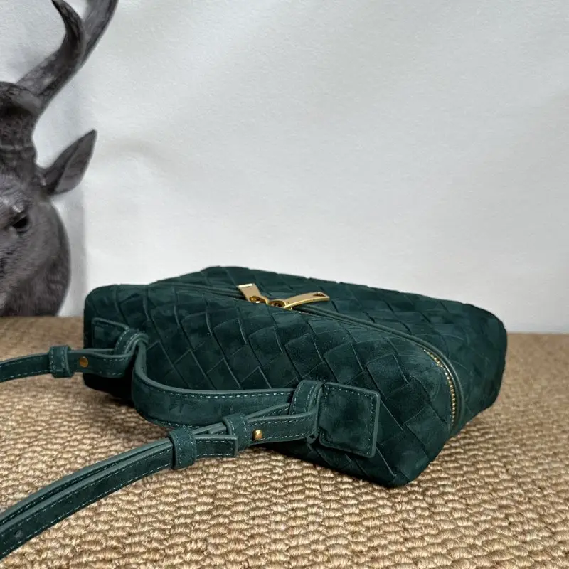 Bottega Veneta Mini-handbag BV Vanity wicker suede 22 cm — Photo 5