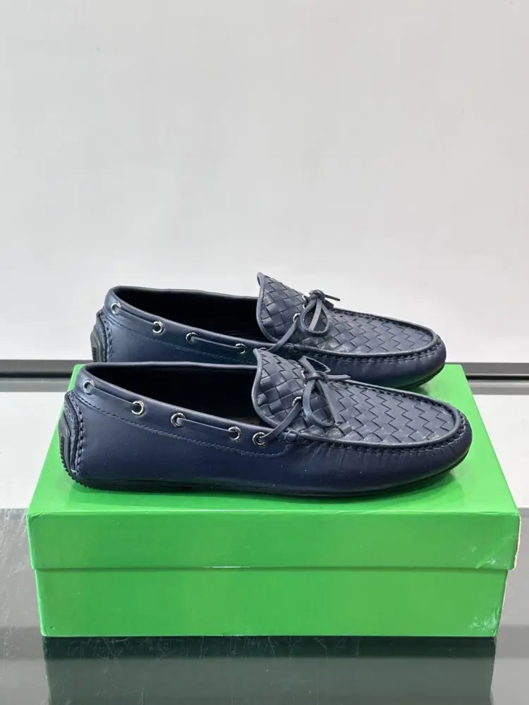 Bottega Veneta — Мокасини чоловічі шкіряні