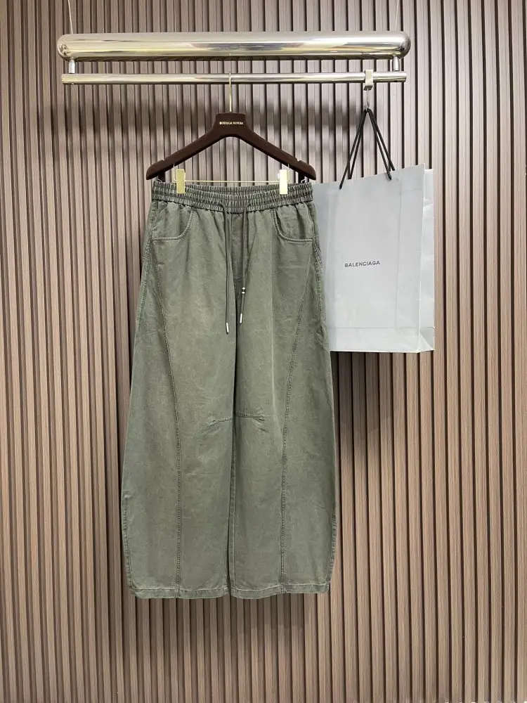 Bottega Veneta — Pants sport men's