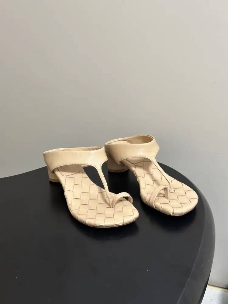 Bottega Veneta — Босоніжки