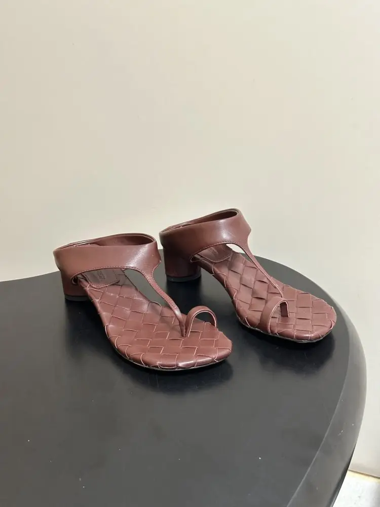 Bottega Veneta — Босоножки