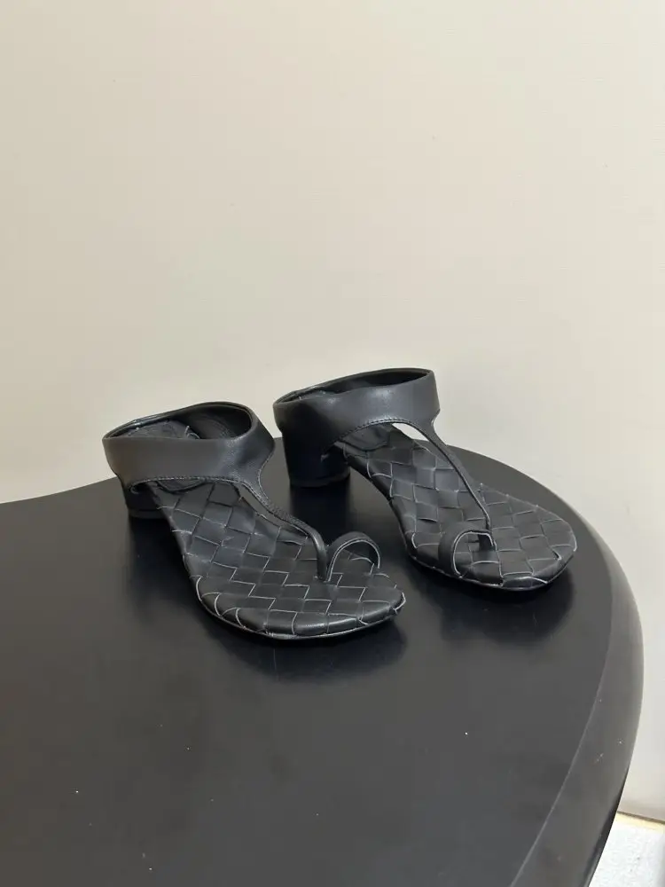 Bottega Veneta — Босоніжки