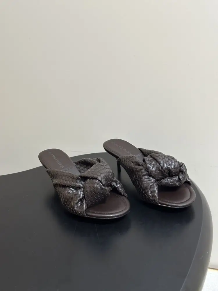 Bottega Veneta — Босоніжки