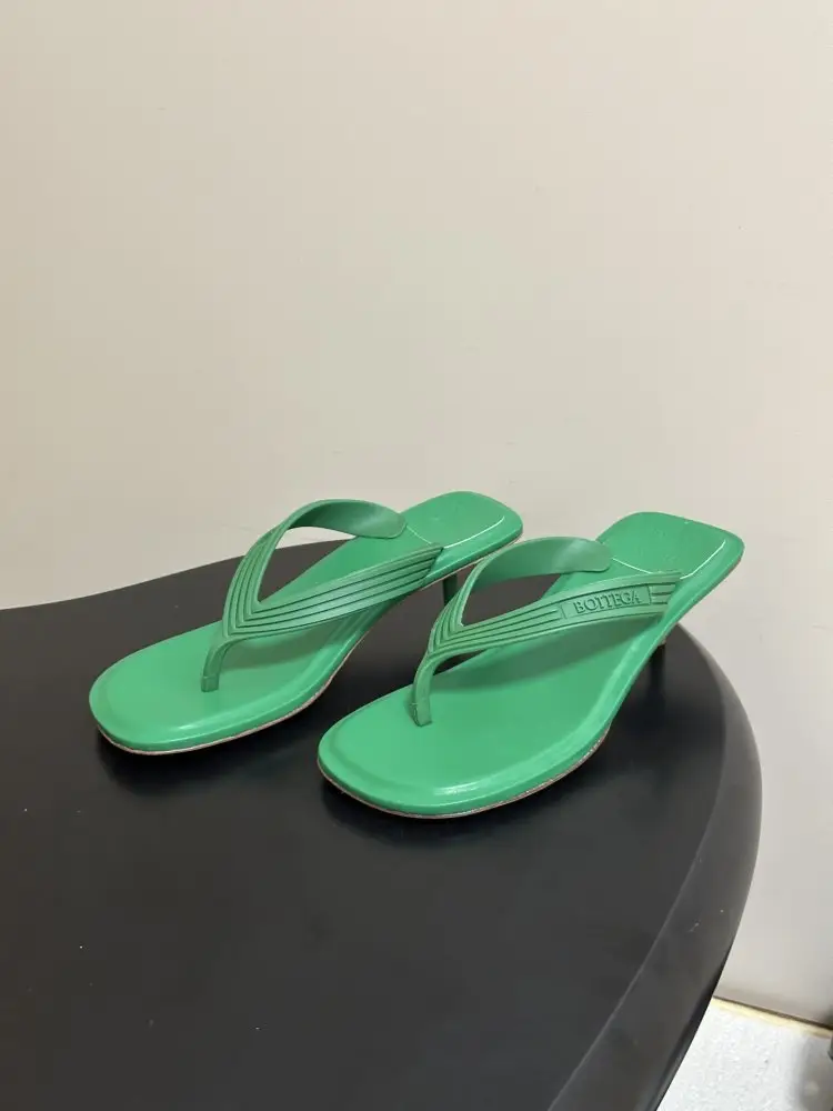 Bottega Veneta Sandals — Photo 3
