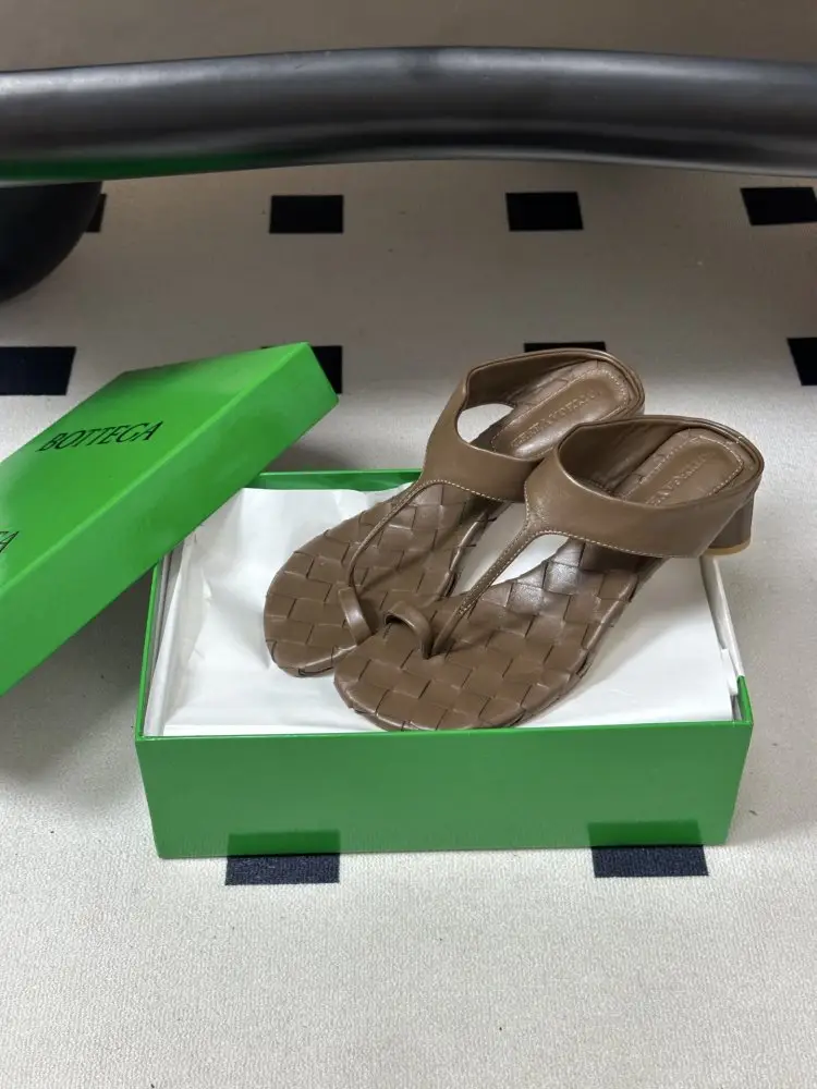 Bottega Veneta Босоніжки — Фото 5