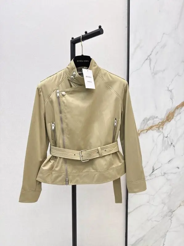 Bottega Veneta — Короткий тренч с воротником-стойкой