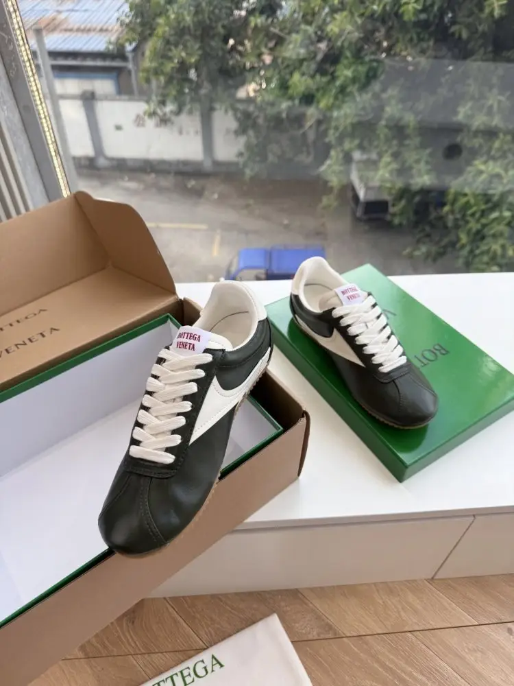 Bottega Veneta Sneakers Orbit Flash — Photo 4