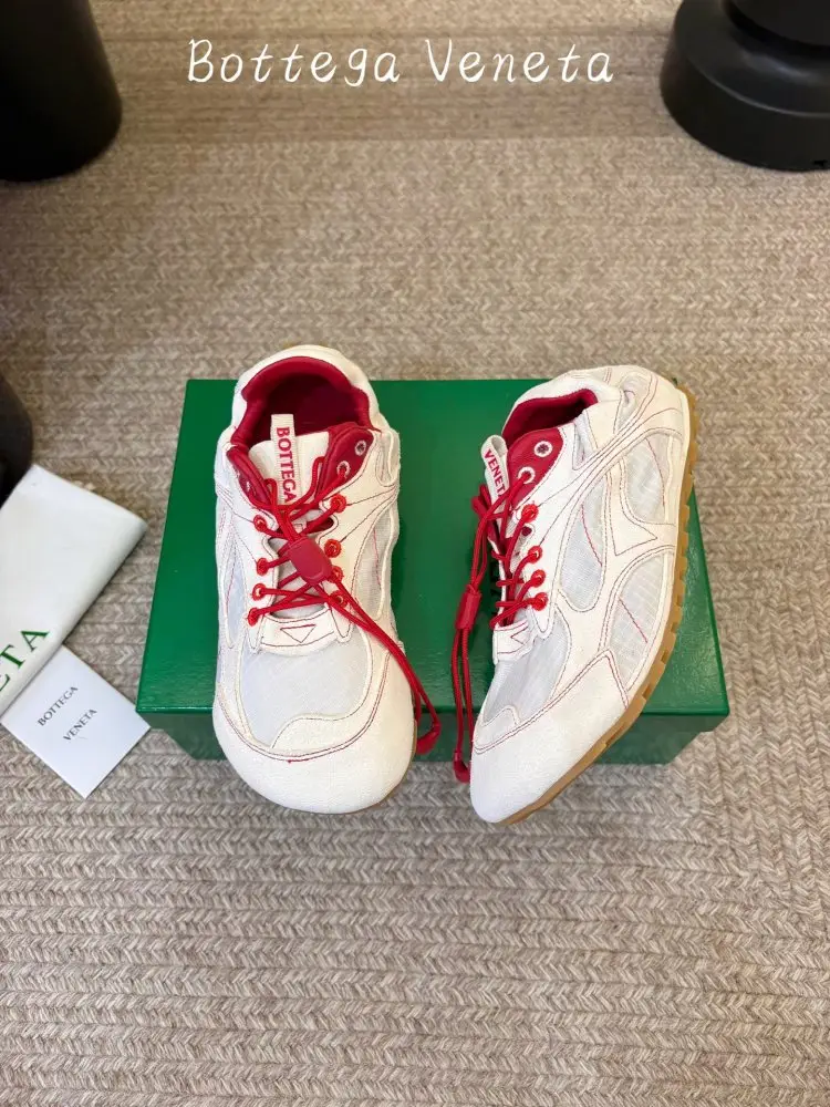 Bottega Veneta Sneakers women's — Photo 3