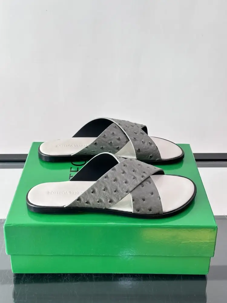 Bottega Veneta — Step-ins men's