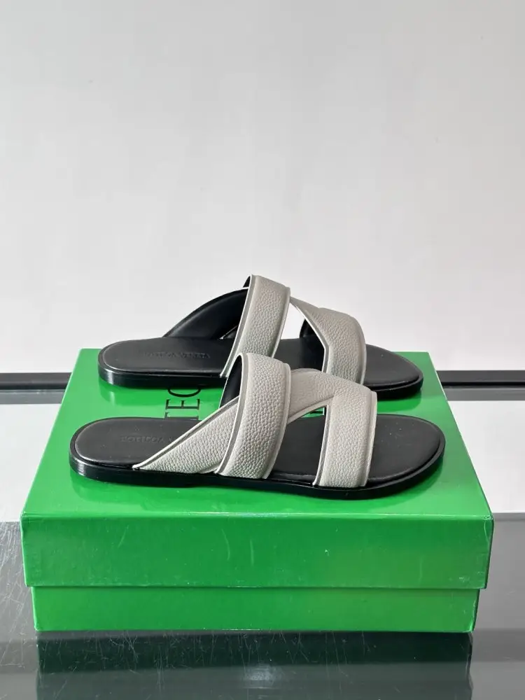 Bottega Veneta — Step-ins men's