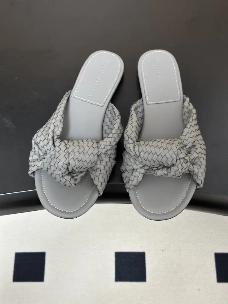 Bottega Veneta Step-ins women's — Photo 2