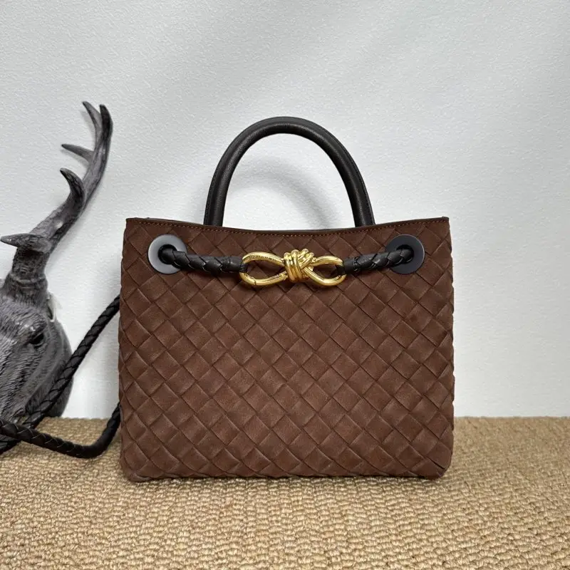 Bottega Veneta — Suede a bag BV Andiamo 25 cm