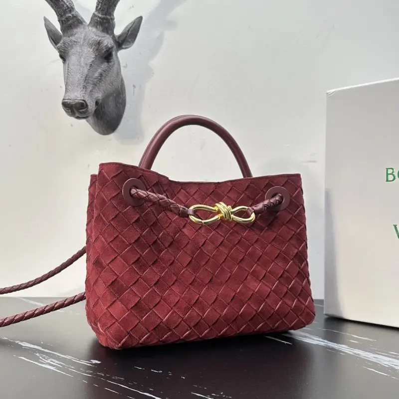 Bottega Veneta Замшева сумка BV Andiamo 25 см — Фото 2