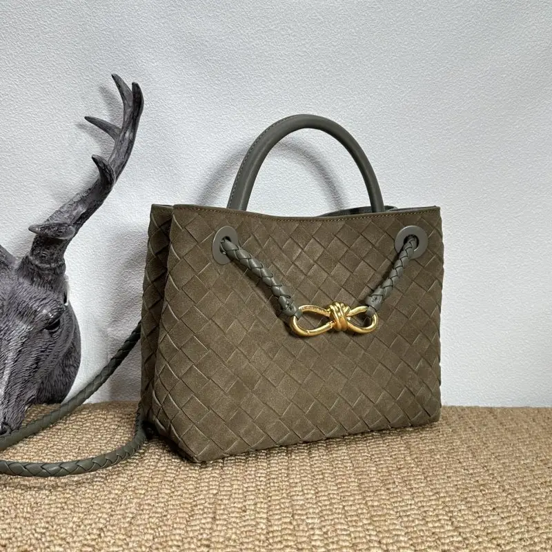 Bottega Veneta Замшевая сумка BV Andiamo 25 см — Фото 2