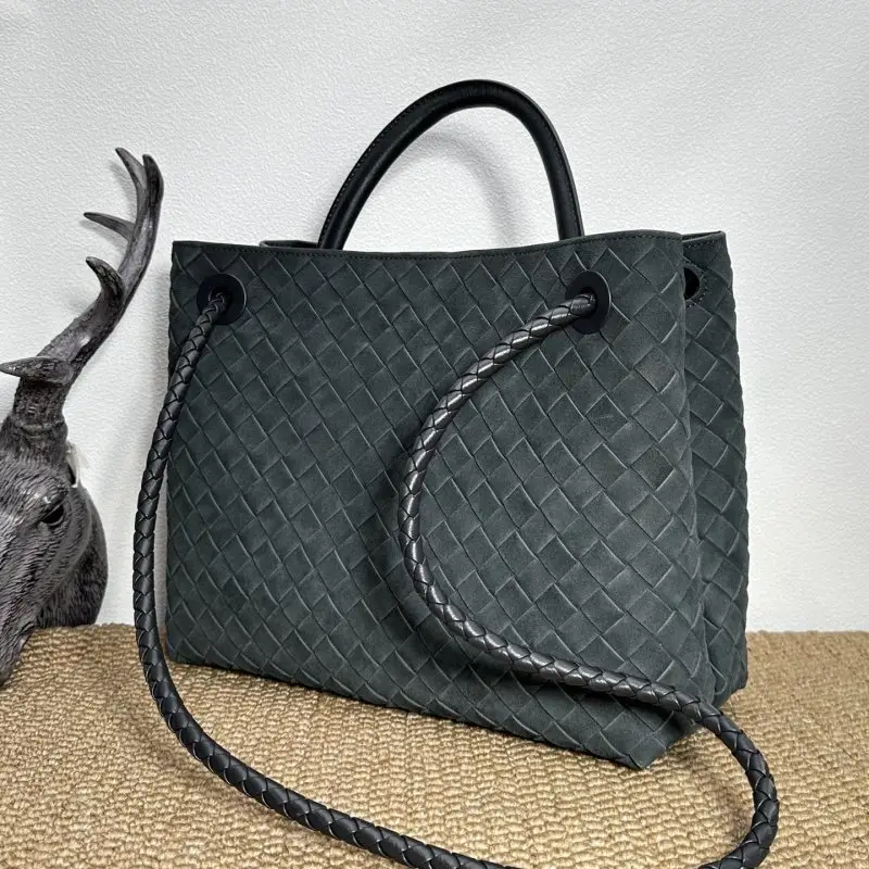 Bottega Veneta Suede a bag BV Andiamo 32 cm — Photo 3