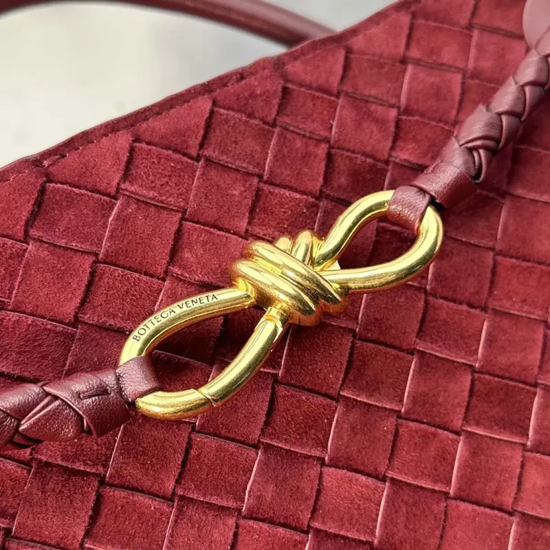 Bottega Veneta Suede a bag BV Andiamo 32 cm — Photo 4