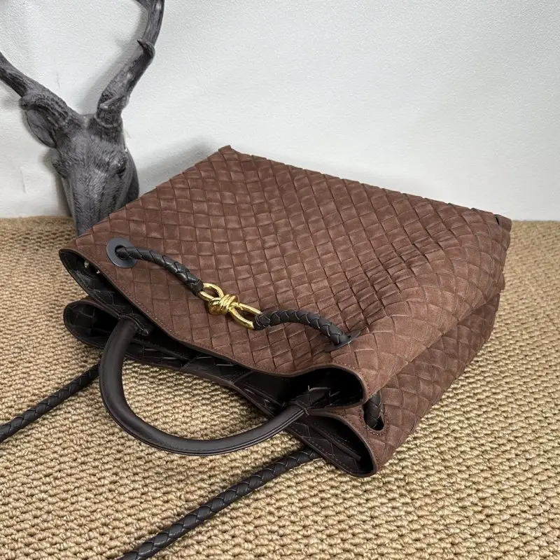 Bottega Veneta Замшевая сумка BV Andiamo 32 см — Фото 5