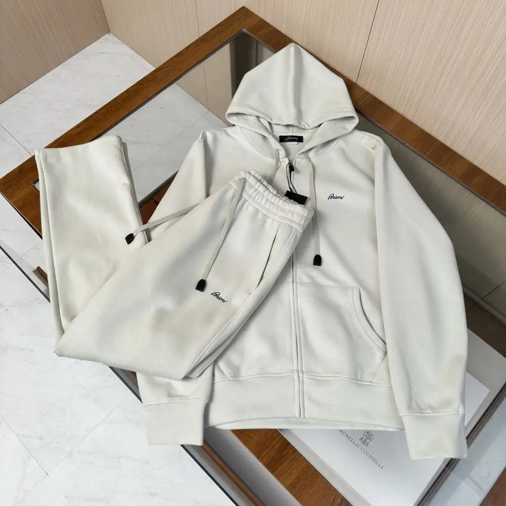 Brioni — Костюм чоловічий