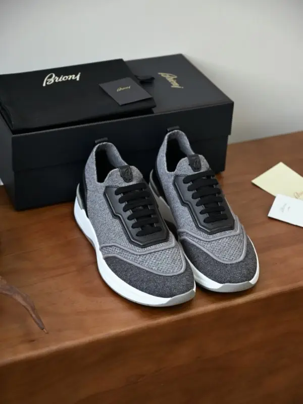 Sneakers men's