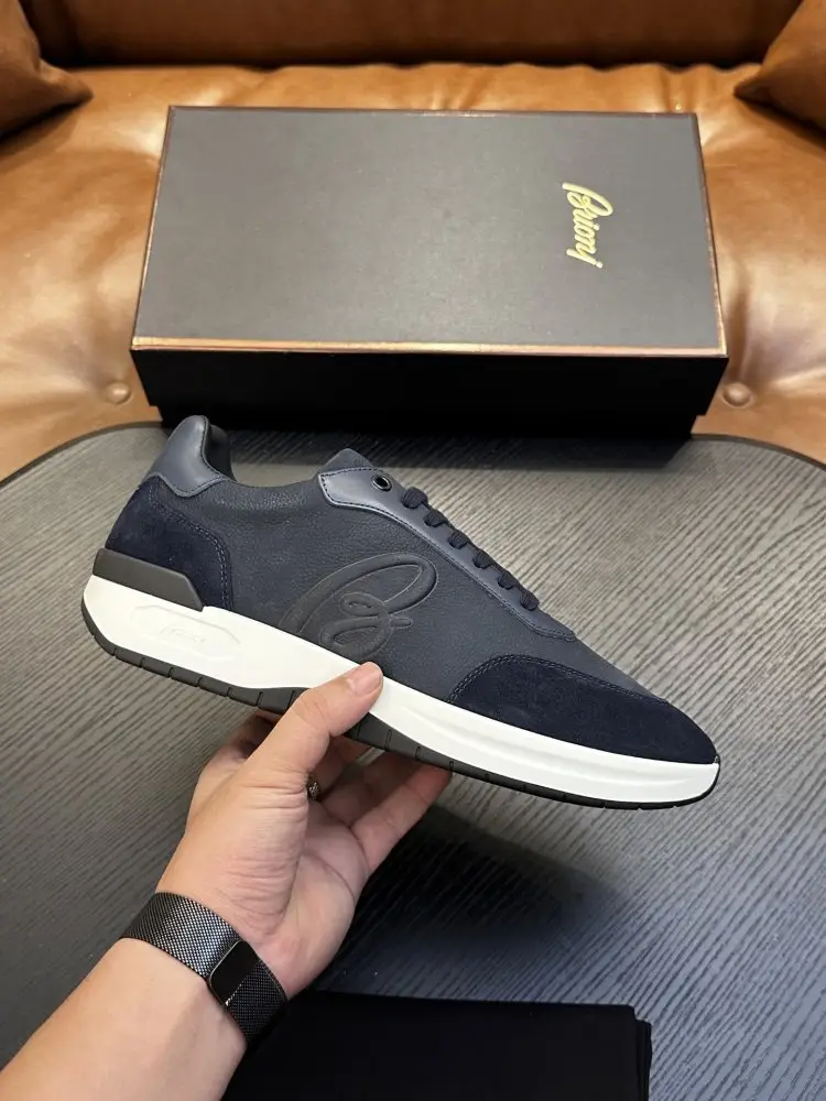 Brioni Sneakers — Photo 1