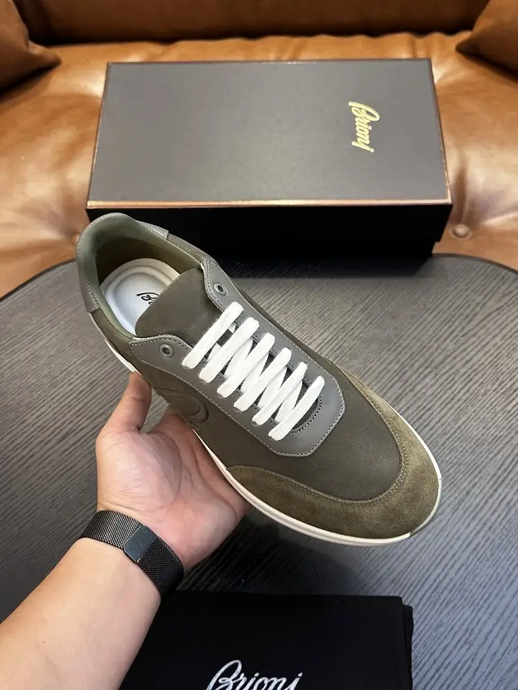 Brioni Sneakers — Photo 2