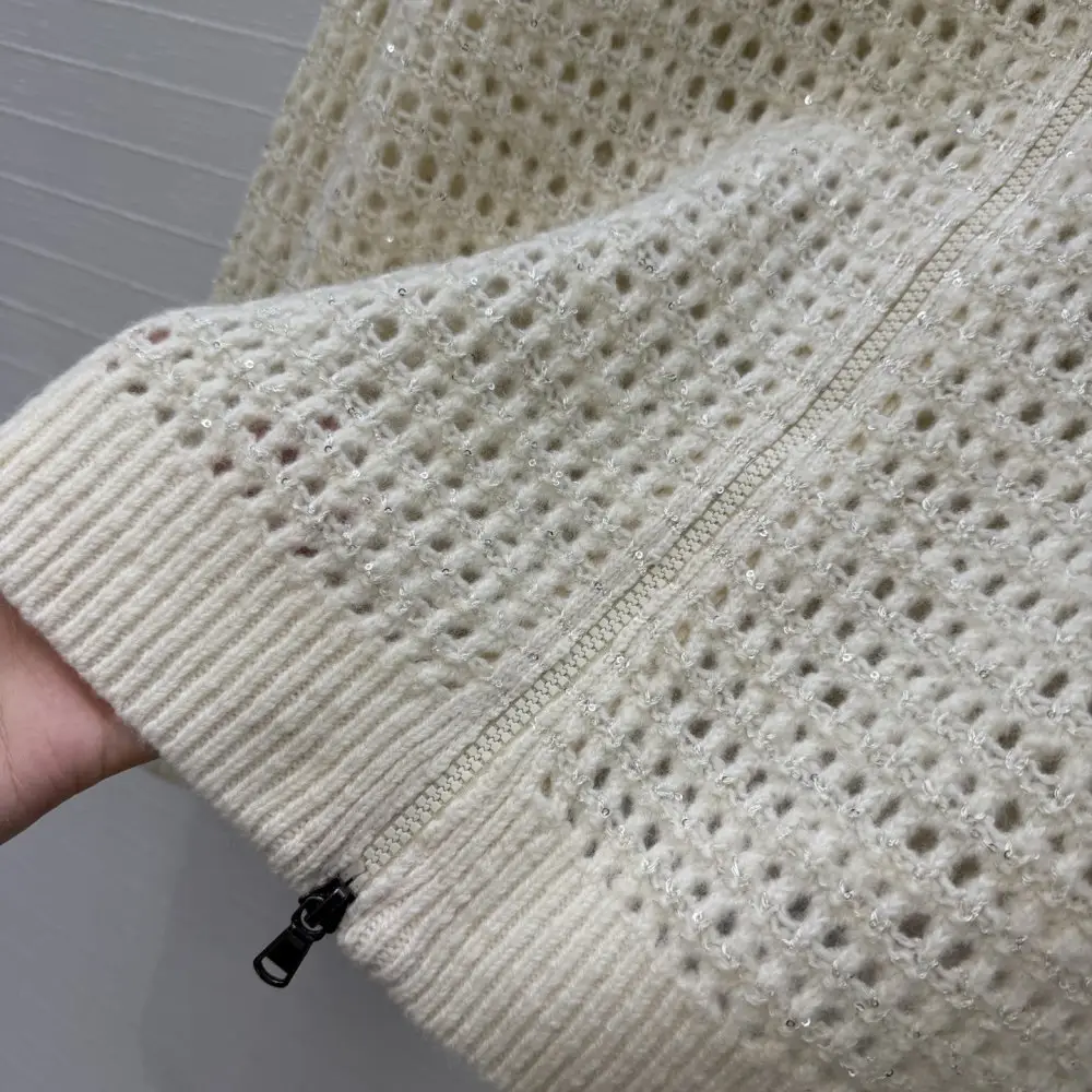 Brunello Cucinelli Cashmere cardigan — Photo 5
